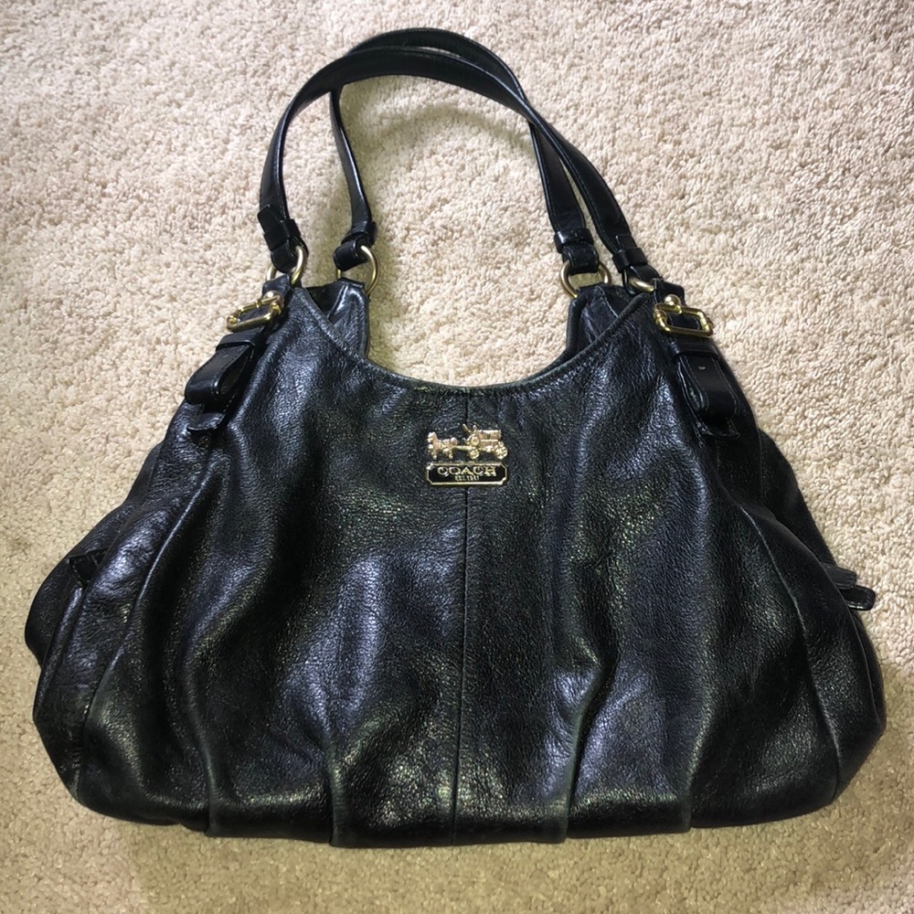 SHIPS TODAY! 🔴 Coach purse